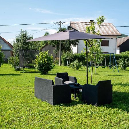 Kuca Za Odmor Boki Villa Gospić Kültér fotó