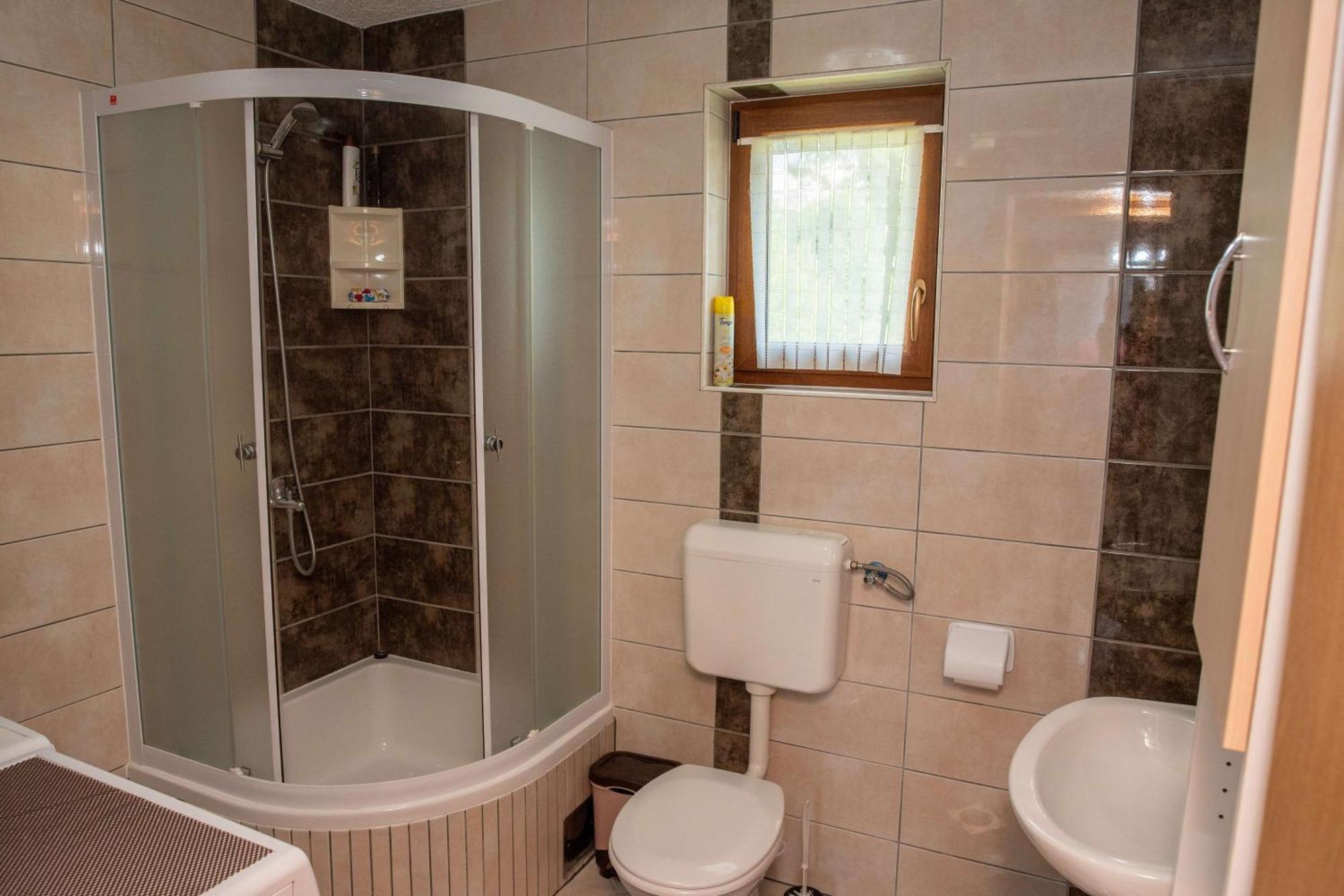 Kuca Za Odmor Boki Villa Gospić Kültér fotó