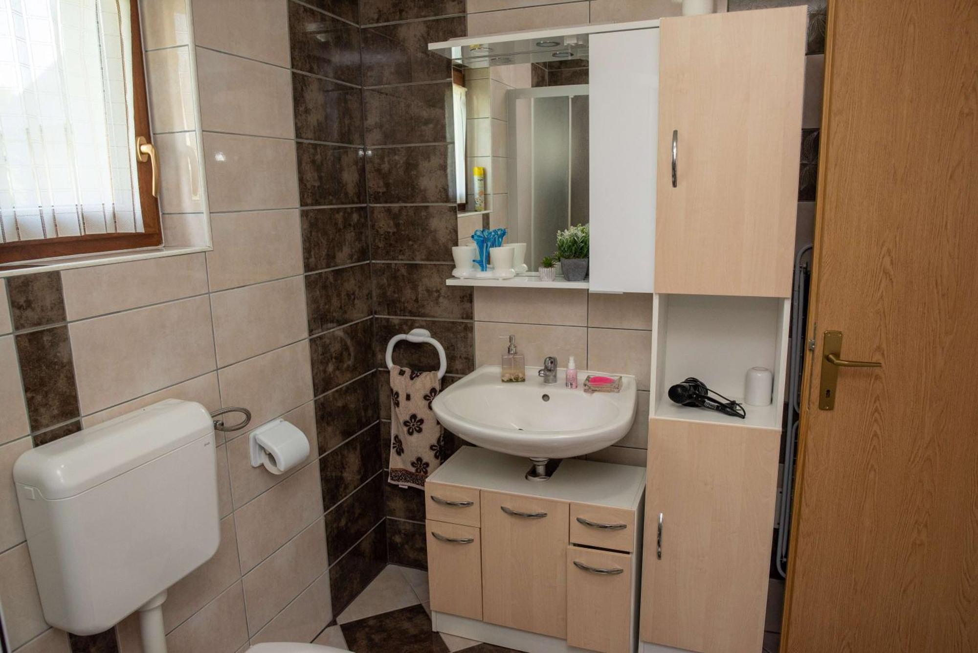 Kuca Za Odmor Boki Villa Gospić Kültér fotó