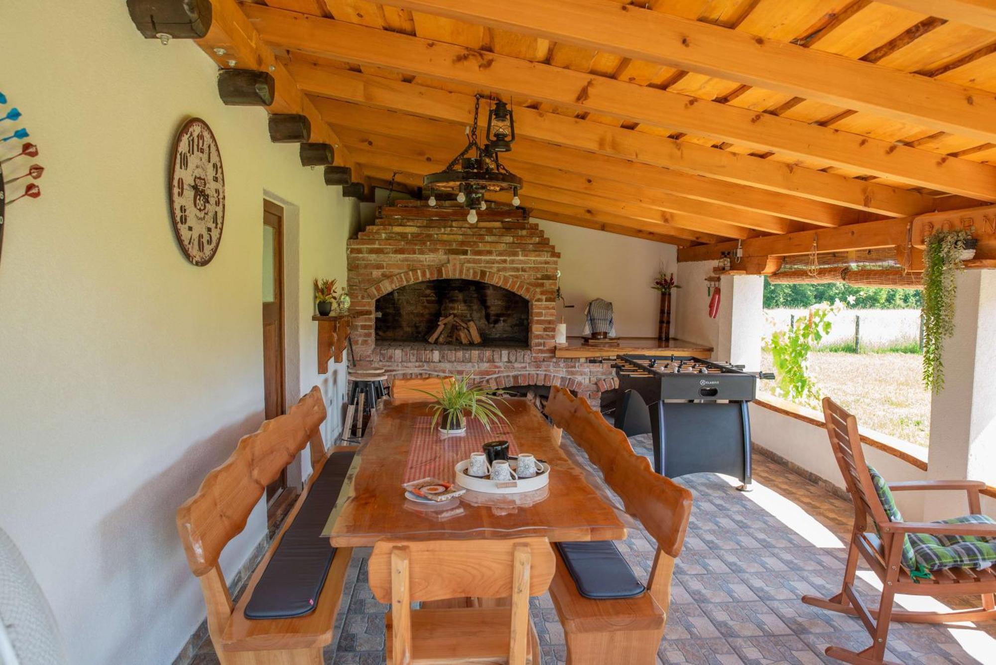 Kuca Za Odmor Boki Villa Gospić Kültér fotó